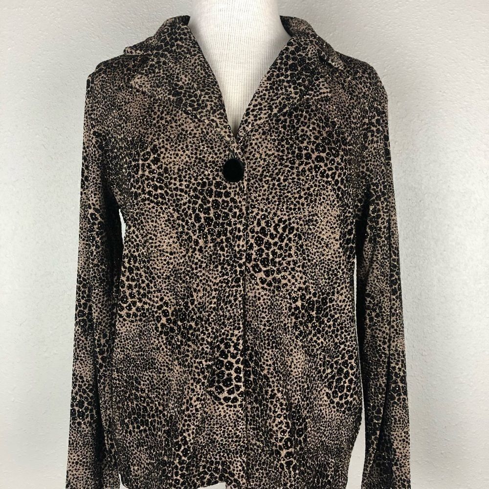NWT Sarah B Studio Leopard Blouse Top Size Medium
